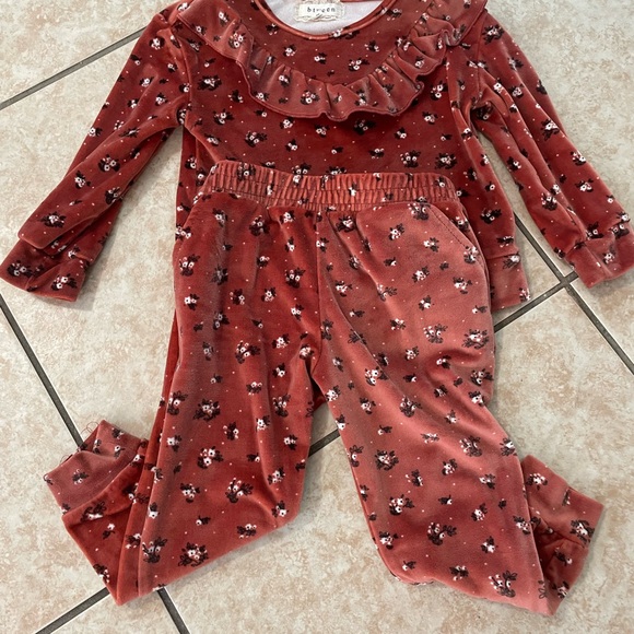 Two girl’s sets for the cold size 4 t - Picture 2 of 15